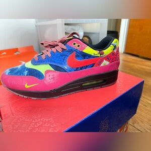 Nike Air Max Multicolor Sneakers